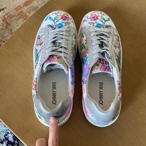 Johnny Was Dreamer Leather Sneakers - Sz 6.5 - Picture 5 of 5